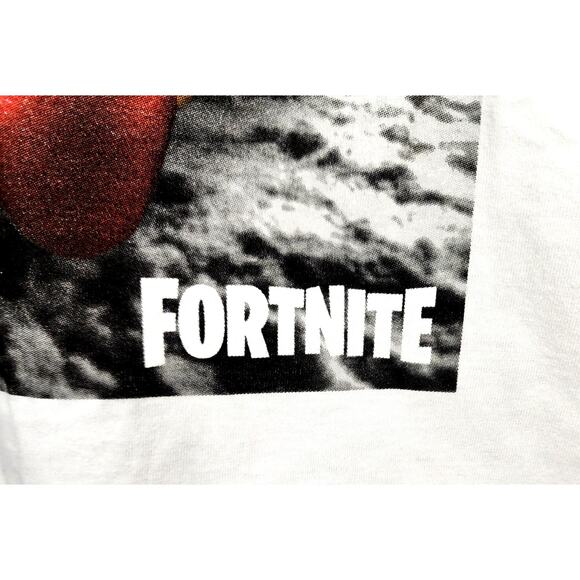 NWT FORTNITE MEN'S "BURGER SPACE" WHITE TEE-SHIRT SIZE LARGE - Picture 3 of 5